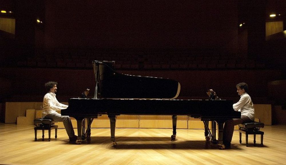 duo-moreno-gistain-2-pianos.JPG